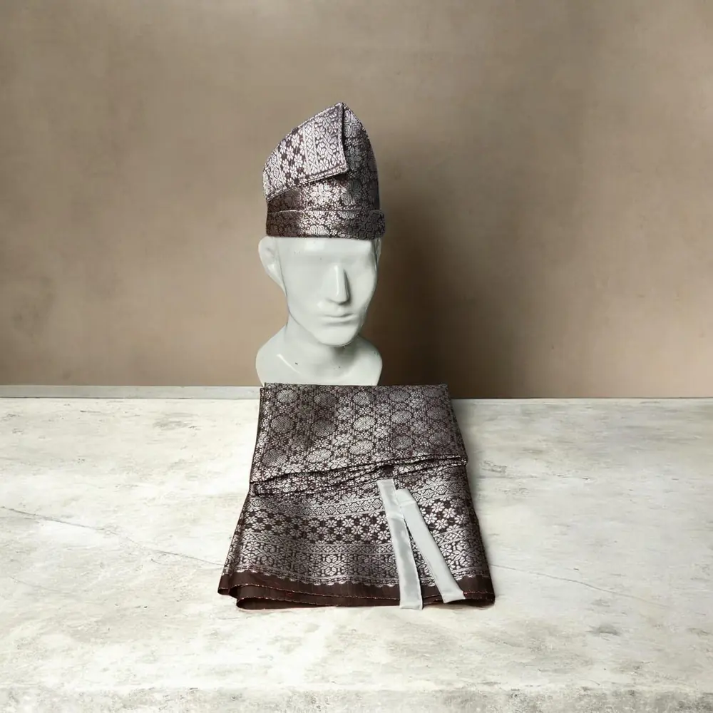 mahogany silver