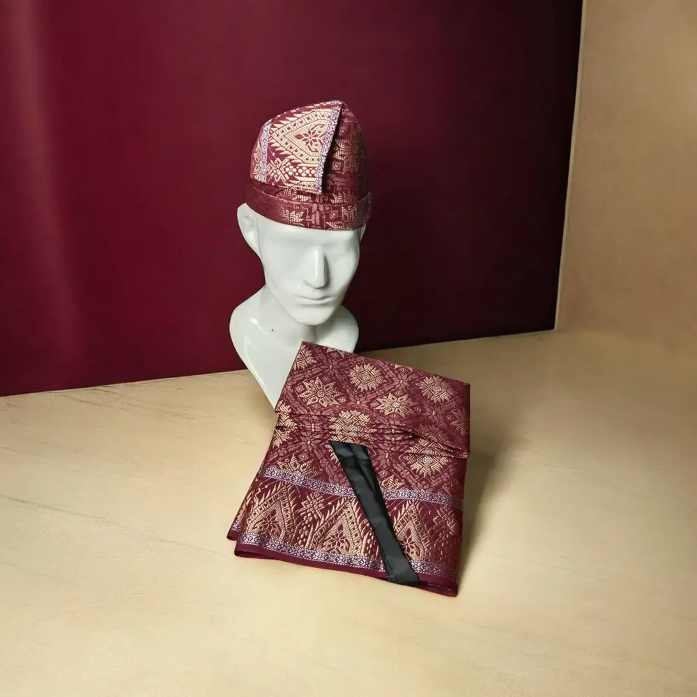 maroon gold